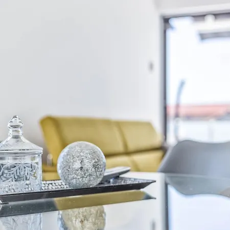 Lägenhet Aliara Jacuzzi Vodice