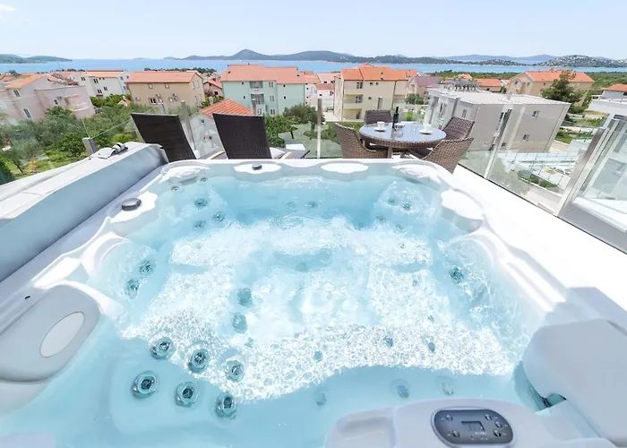 Aliara Jacuzzi Lejlighed