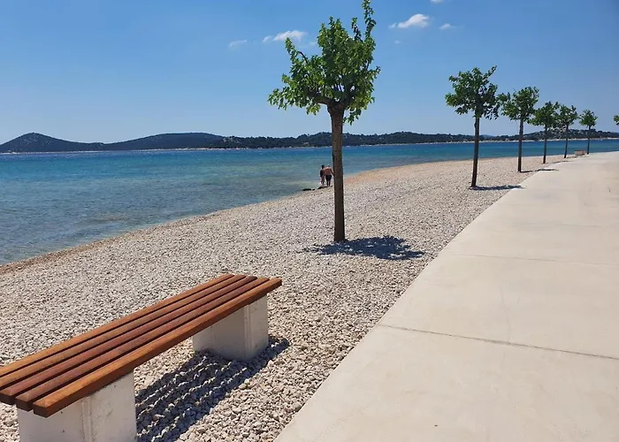 Aliara Jacuzzi Appartement